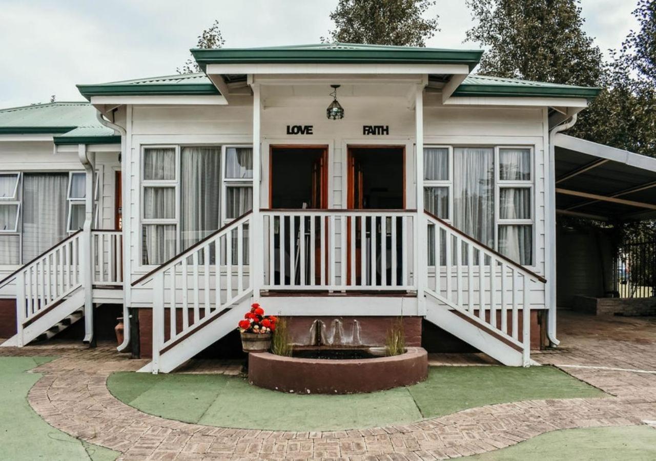Hotel Knock Out View Clarens Exteriér fotografie